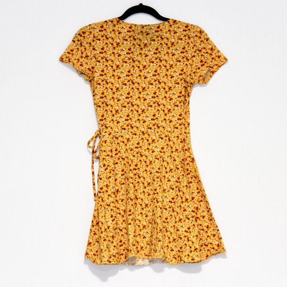 Hollister Yellow w/ Floral Pattern Wrap Dress - Picture 2 of 3